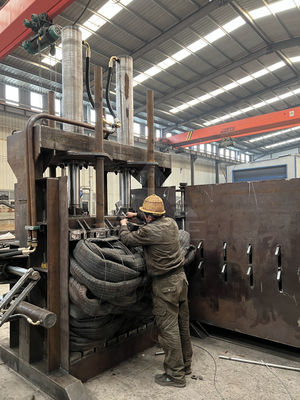 650 KG Vertical Baler Αειφόρος λύση για τα απόβλητα χαρτιού, ελαστικά, καουτσούκ και σκληρό πλαστικό