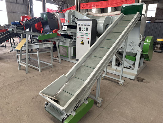 Μηχανή ανακύκλωσης σύρματος χαλκού 3000L / H Granulator καλωδίου χαλκού αυτόματη μηχανή ξηρού ρυζιού χαλκού