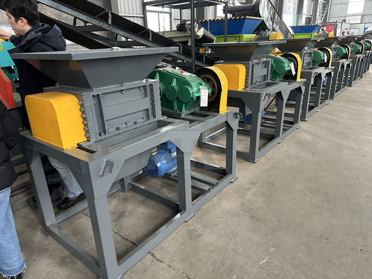 Famous MOTOR Διπλό άξονα Πολυτεχνικό Shredder για σκουπίδια πλαστικών σακουλών και ξύλο