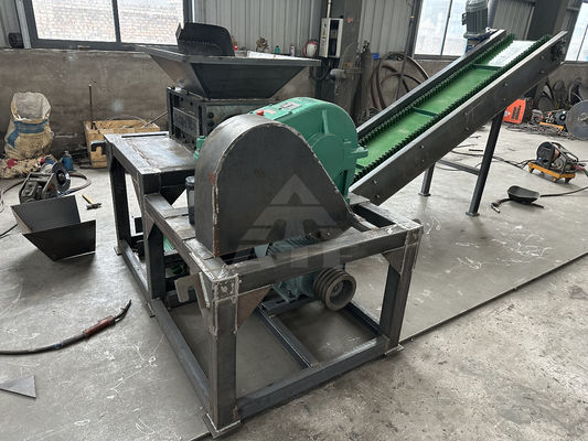 50kW ισχύς Μία ισχύς πλαστική ταινία Shredder για χάλυβα σύρμα σε 200-2200mm Μέγεθος εισόδου