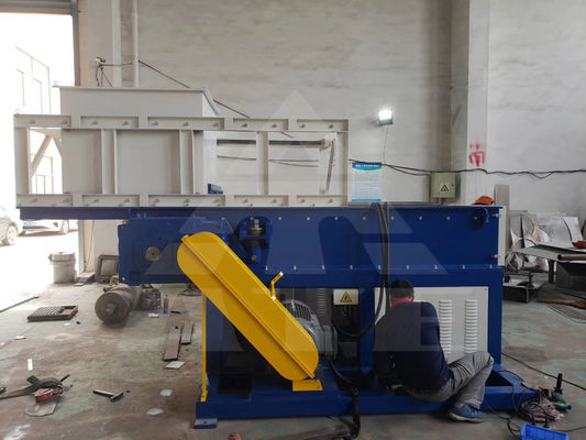 300-500kg χωρητικότητα Βιομηχανική μηχανή αποκόμωσης πλαστικών μπουκαλιών με ένα άξονα